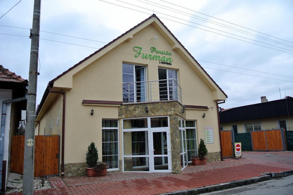 Penzion Furman U Hoffera Vráble Zewnętrze zdjęcie